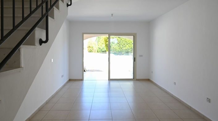 Image No.2-2 Bed House for sale