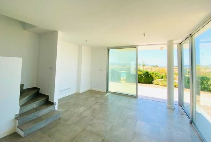 Image No.2-3 Bed House for sale