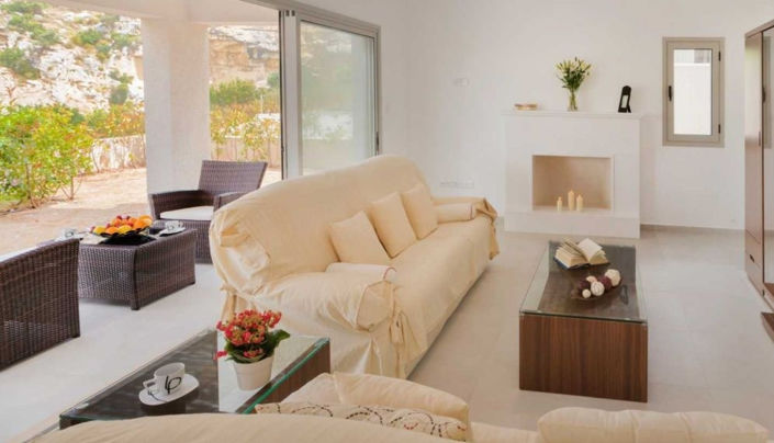 Image No.2-4 Bed House for sale