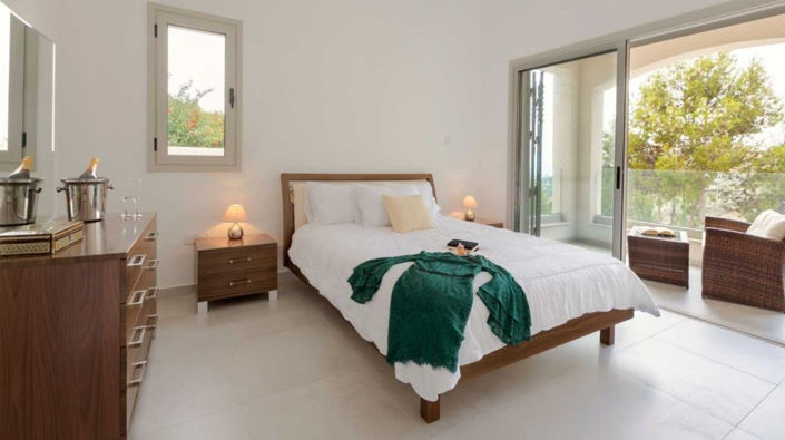 Image No.3-4 Bed House for sale