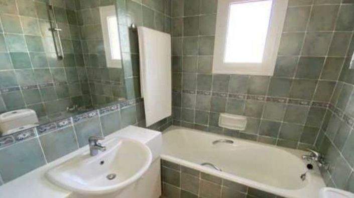 Image No.5-3 Bed House for sale