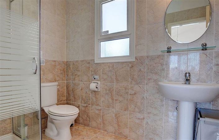 Image No.10-3 Bed House for sale