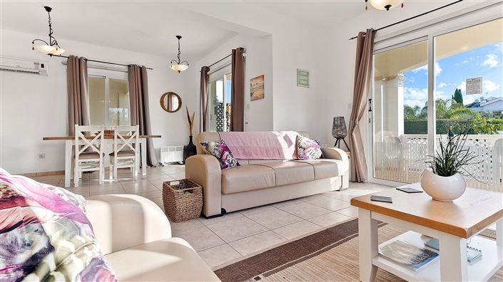 Image No.2-3 Bed House for sale