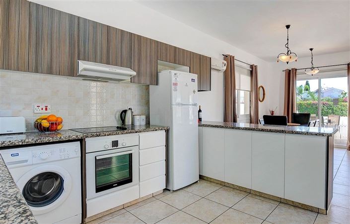 Image No.3-3 Bed House for sale