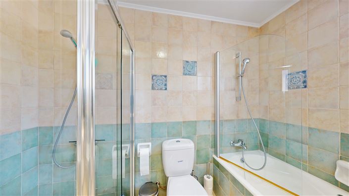 Image No.11-5 Bed House for sale