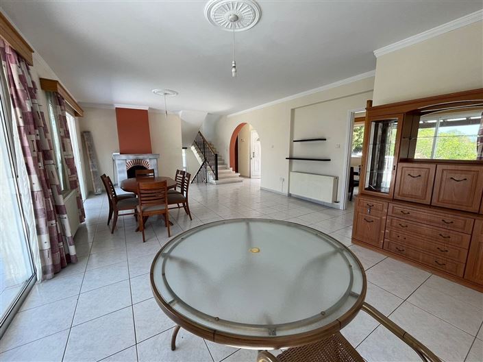 Image No.2-3 Bed House for sale