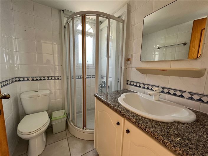 Image No.24-3 Bed House for sale