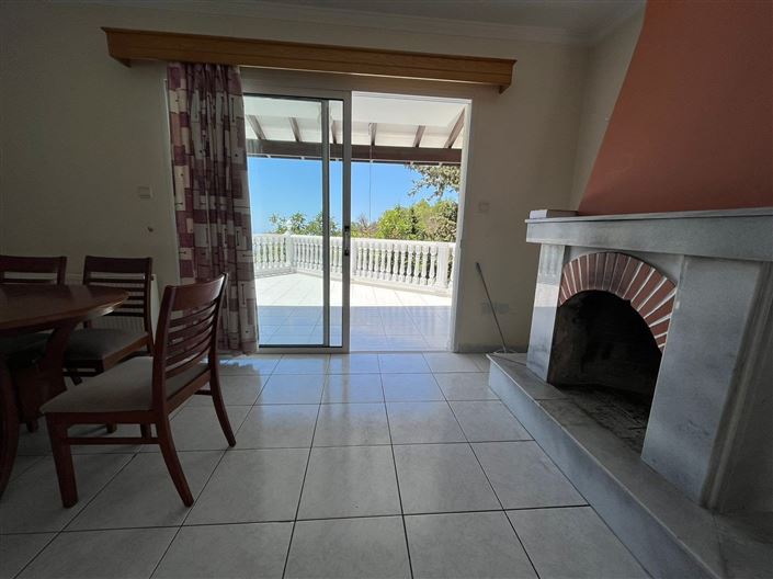 Image No.6-3 Bed House for sale