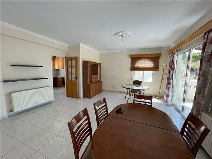 Image No.7-3 Bed House for sale