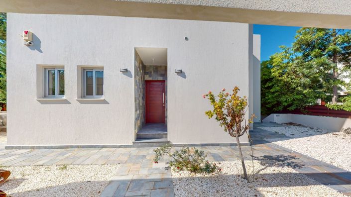 Image No.27-5 Bed House for sale