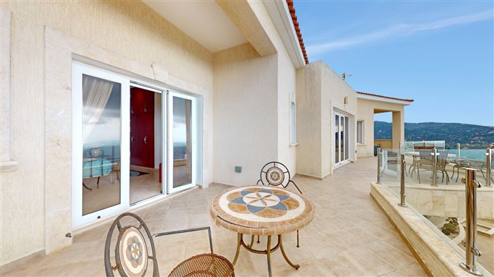 Image No.29-5 Bed House for sale