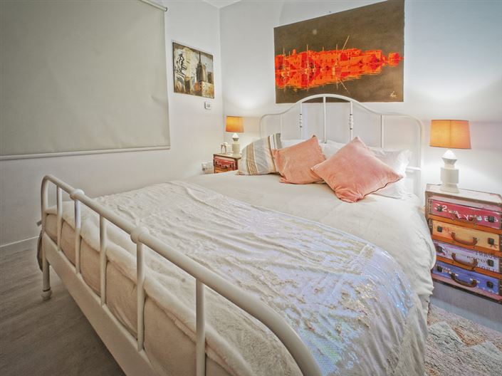 Image No.9-4 Bed House for sale