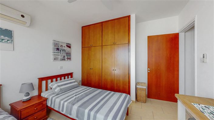 Image No.9-2 Bed Apartment for sale