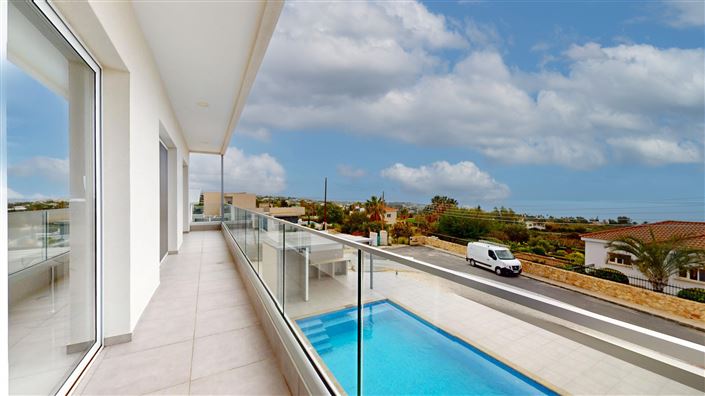 Image No.16-3 Bed House for sale