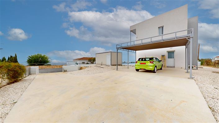 Image No.20-3 Bed House for sale