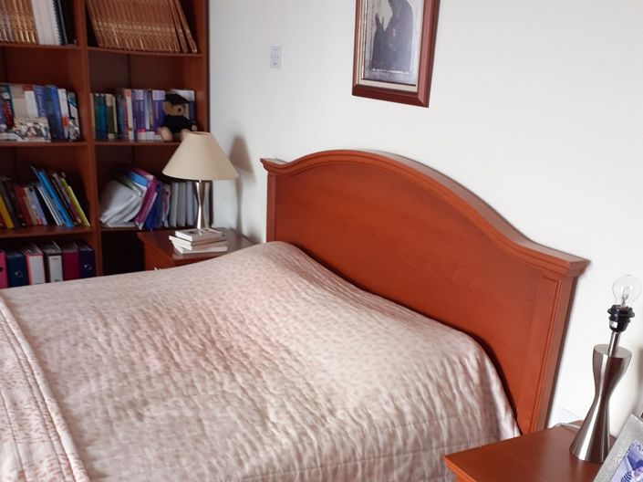 Image No.12-6 Bed House for sale