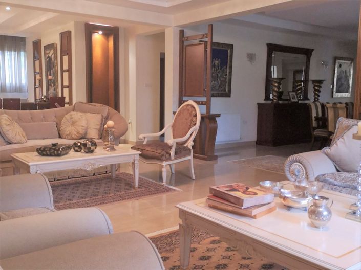 Image No.3-6 Bed House for sale