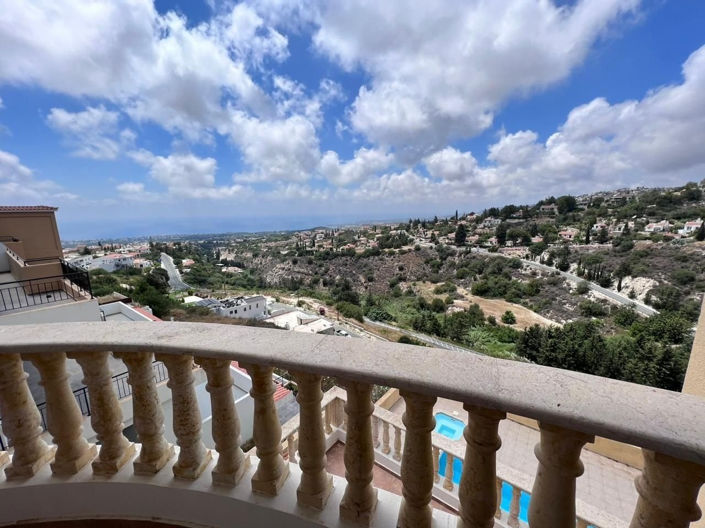 Image No.13-4 Bed House for sale