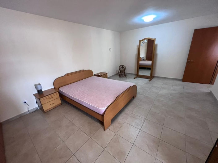 Image No.16-4 Bed House for sale