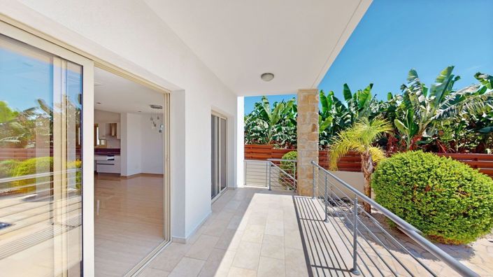 Image No.7-4 Bed House for sale