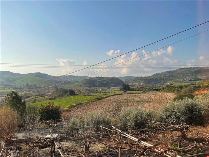 Image No.12-5 Bed House for sale