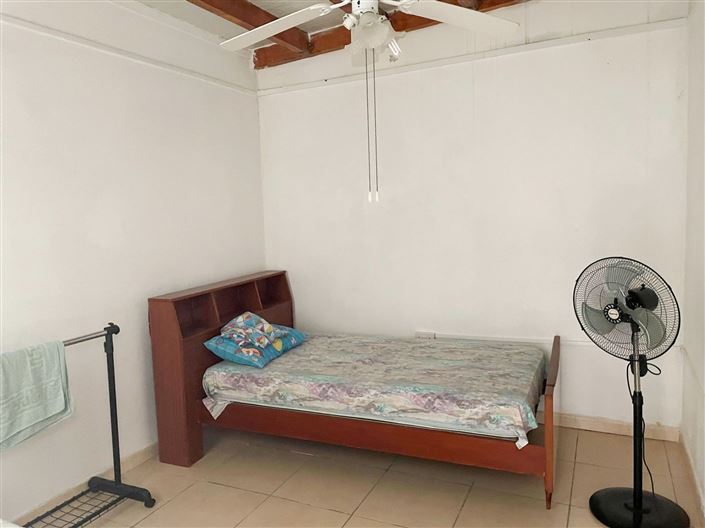 Image No.4-5 Bed House for sale