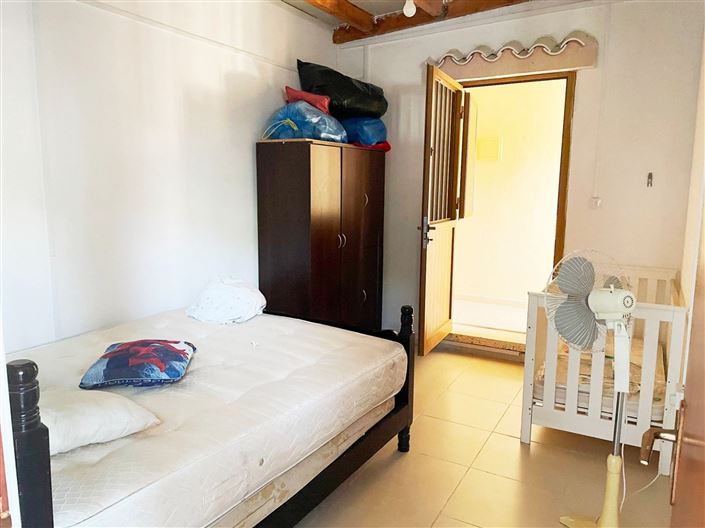 Image No.5-5 Bed House for sale