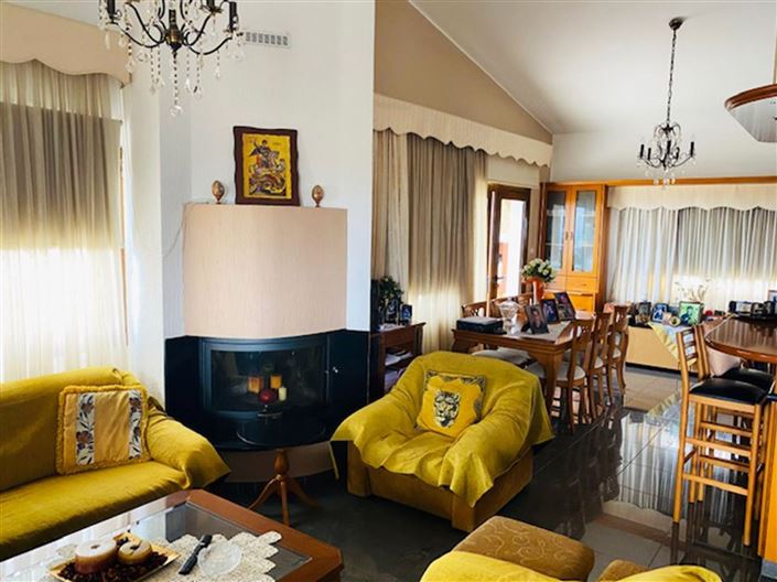 Image No.3-7 Bed House for sale