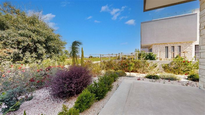 Image No.20-3 Bed House for sale