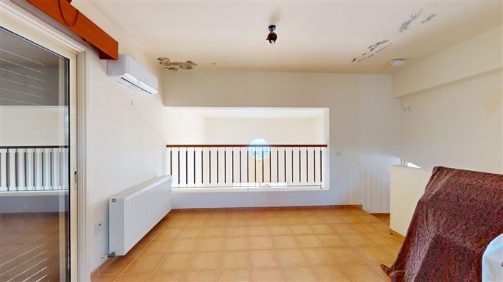 Image No.12-6 Bed House for sale