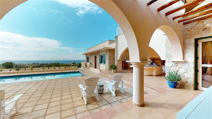 Image No.22-6 Bed House for sale