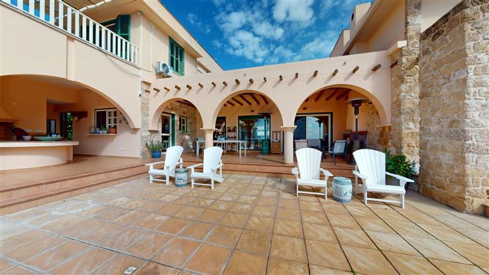 Image No.28-6 Bed House for sale