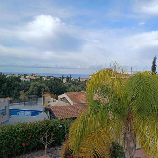 Image No.12-3 Bed House for sale