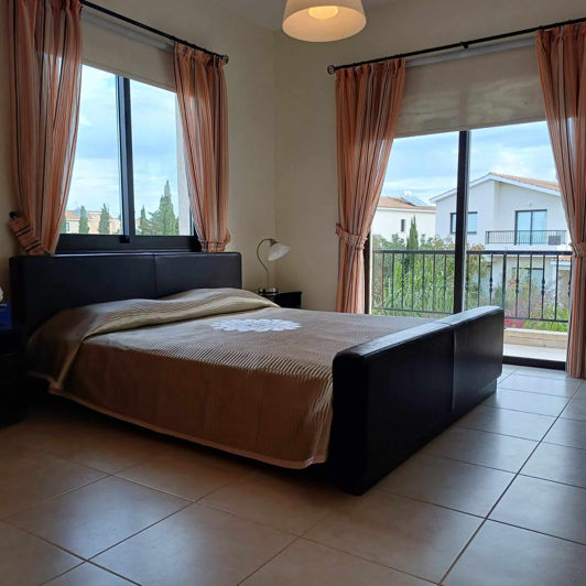 Image No.6-3 Bed House for sale