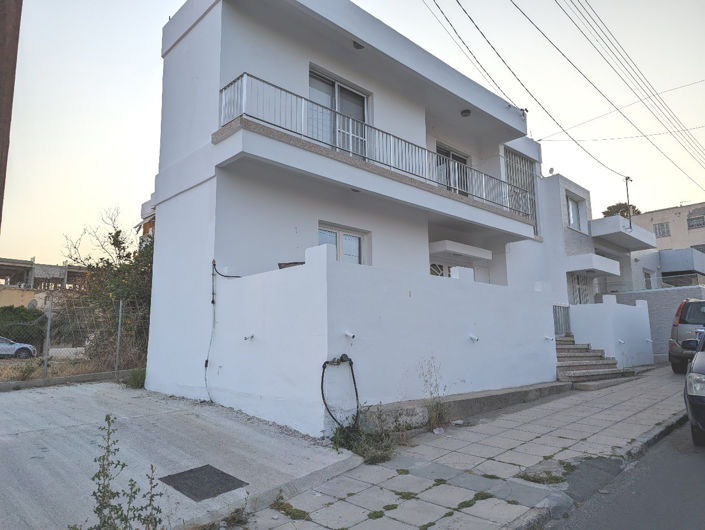 Image No.1-3 Bed House for sale