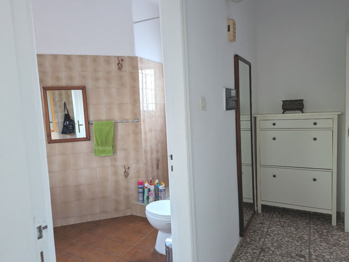 Image No.11-3 Bed House for sale