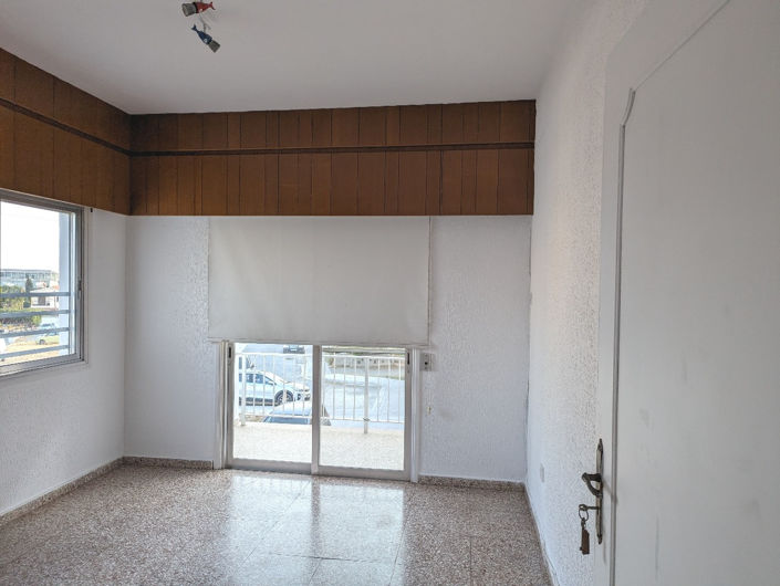 Image No.19-3 Bed House for sale