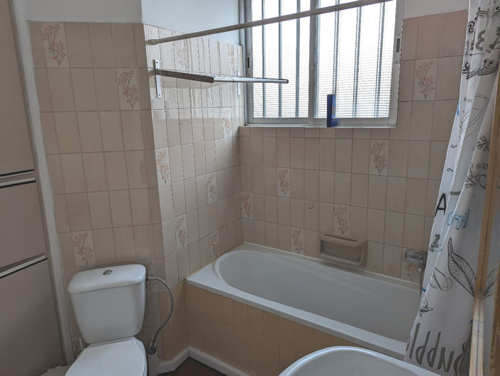 Image No.21-3 Bed House for sale