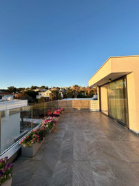 cedcbc9e-b0df-4456-bc72-93072876996f