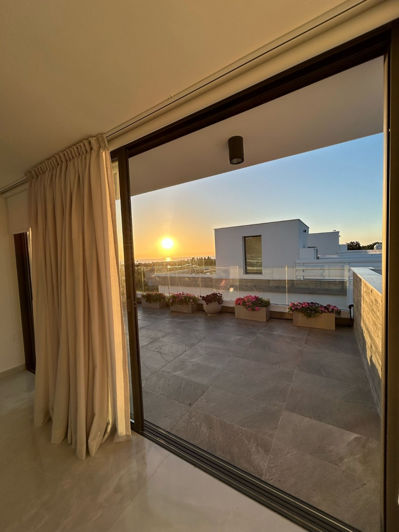 Image No.16-4 Bed House for sale