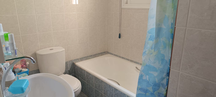 Image No.15-3 Bed House for sale