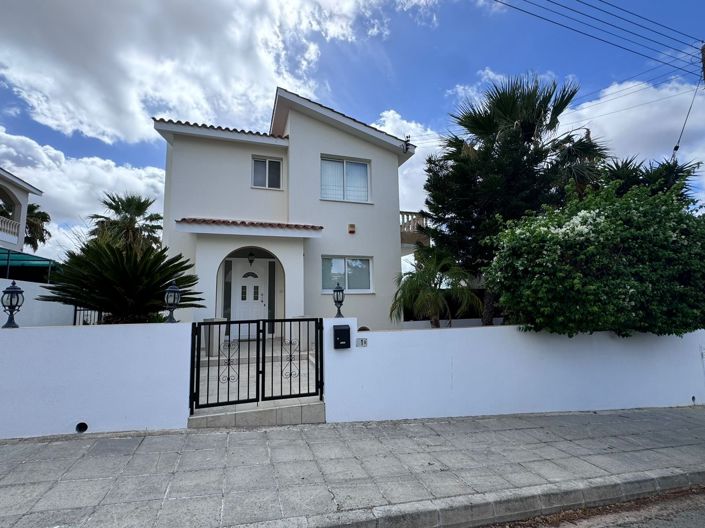 Image No.25-3 Bed House for sale