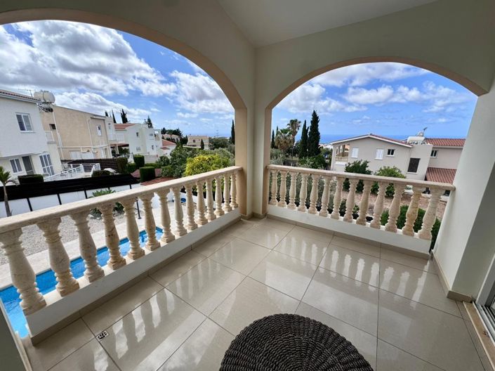 Image No.8-3 Bed House for sale