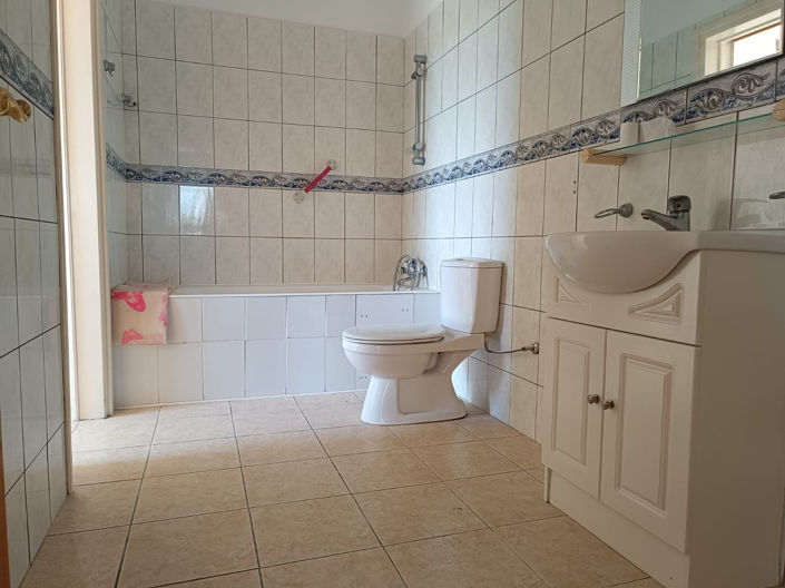 Image No.13-3 Bed Apartment for sale