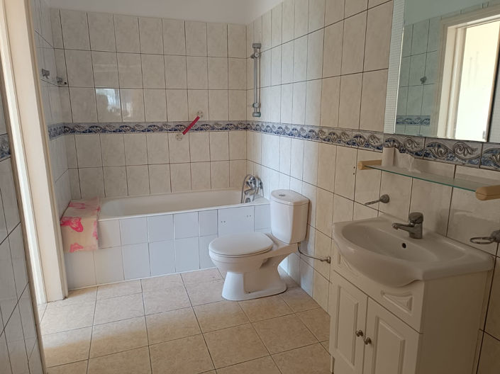 Image No.14-3 Bed Apartment for sale