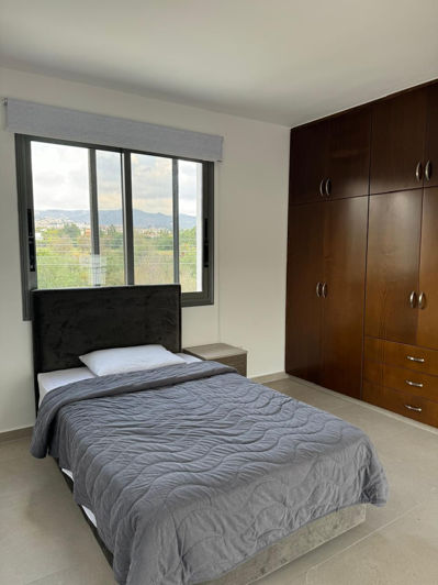 Image No.12-5 Bed House for sale