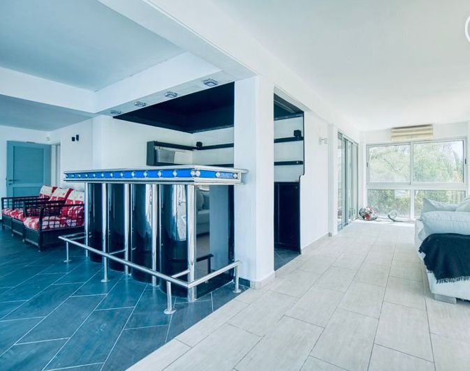 Image No.23-5 Bed House for sale