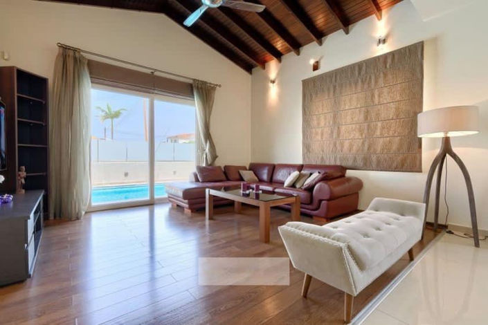 Image No.11-6 Bed House for sale