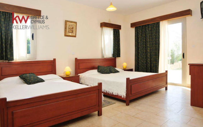 Image No.5-5 Bed House for sale