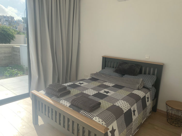 Image No.6-3 Bed House for sale